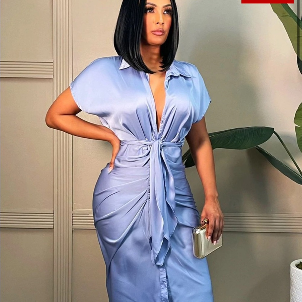 Never worn , midi dress 👗